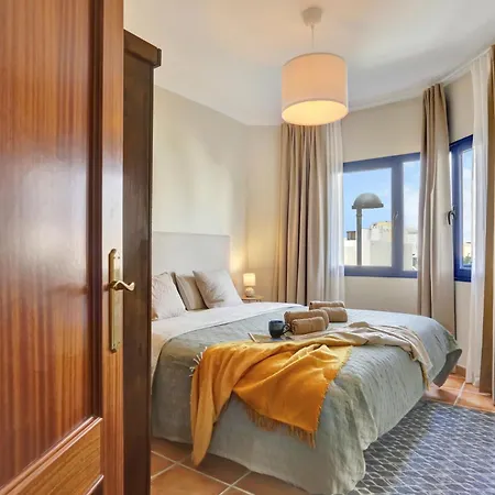 Apartment El With Two Bedrooms